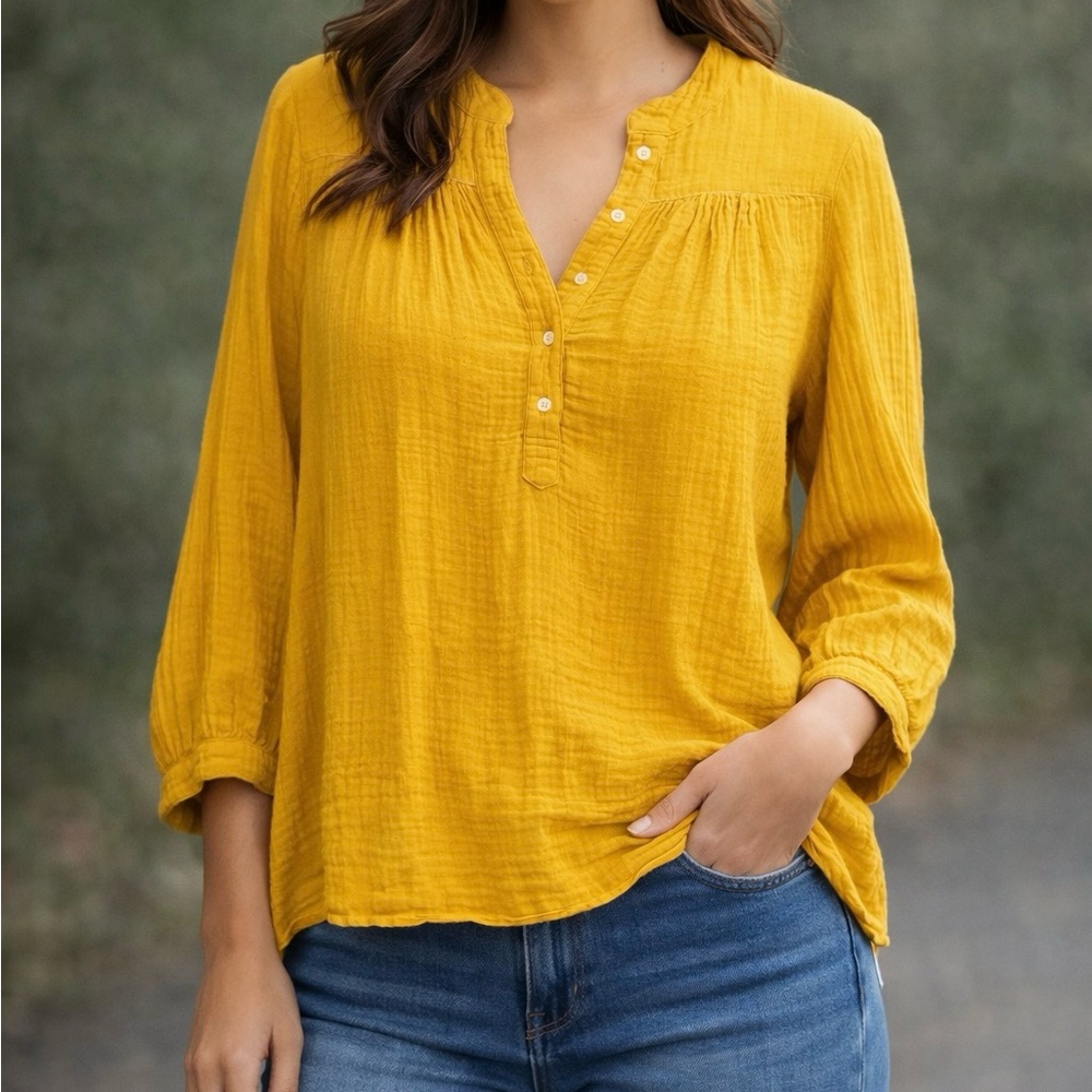 XiRENA Mustard Button-Front Gauze Tunic